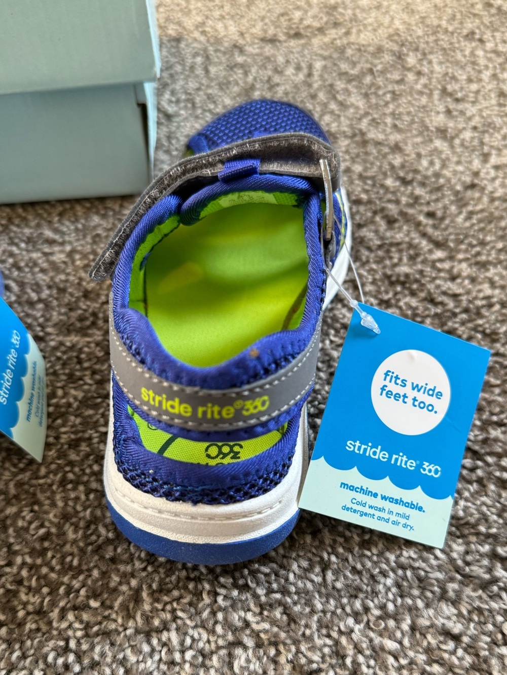 Stride Rite Fin Sandals - Picture 3 of 6